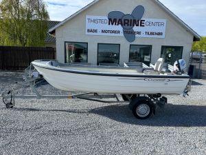 Crescent 434 med Honda 15 og trailer