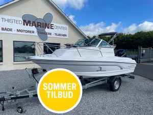 Olympic 520 Cabin